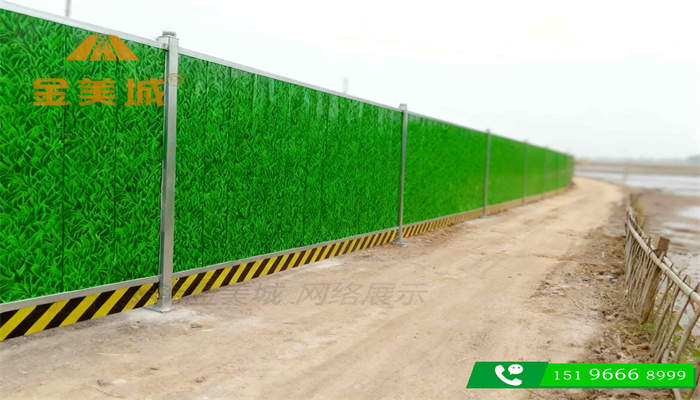 PVC围挡能用多久？抗风性和耐用性实测分析